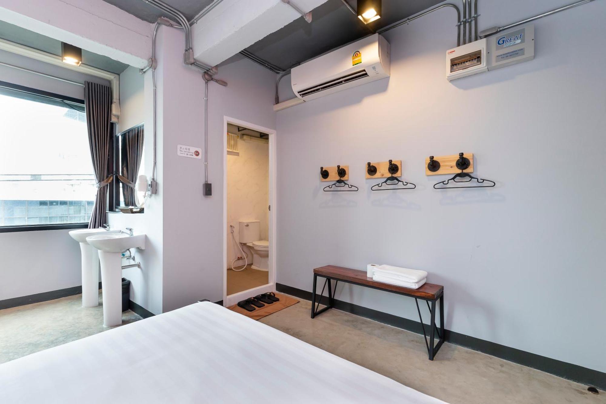 Rest24 Residence Bangkok Zimmer foto